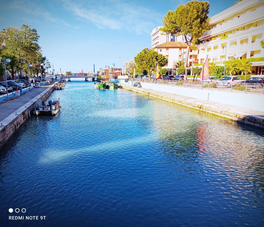 Hotel Garisenda B&B - In Centro A Riccione - Zewnętrze zdjęcie