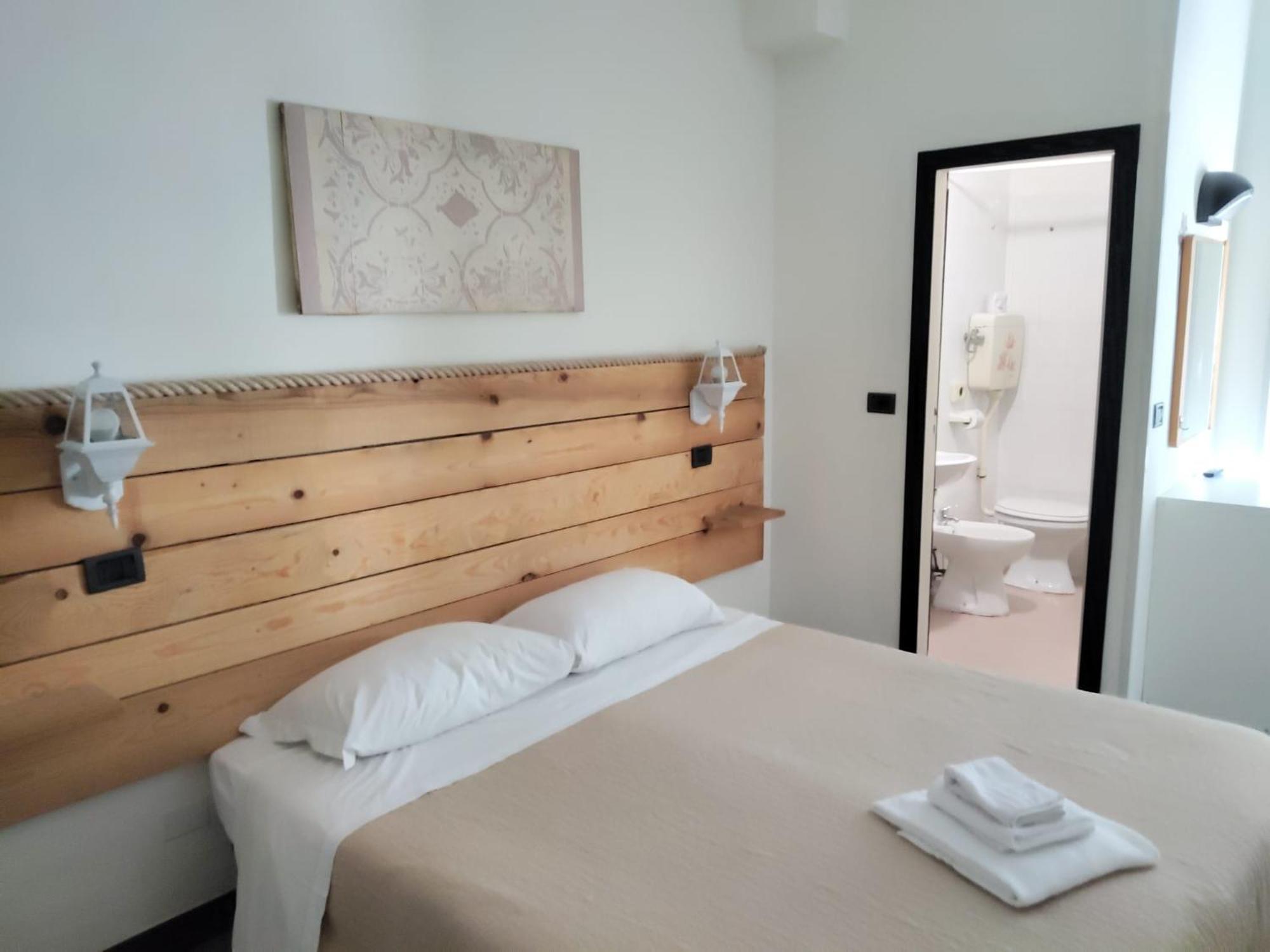 Hotel Garisenda B&B - In Centro A Riccione - Zewnętrze zdjęcie