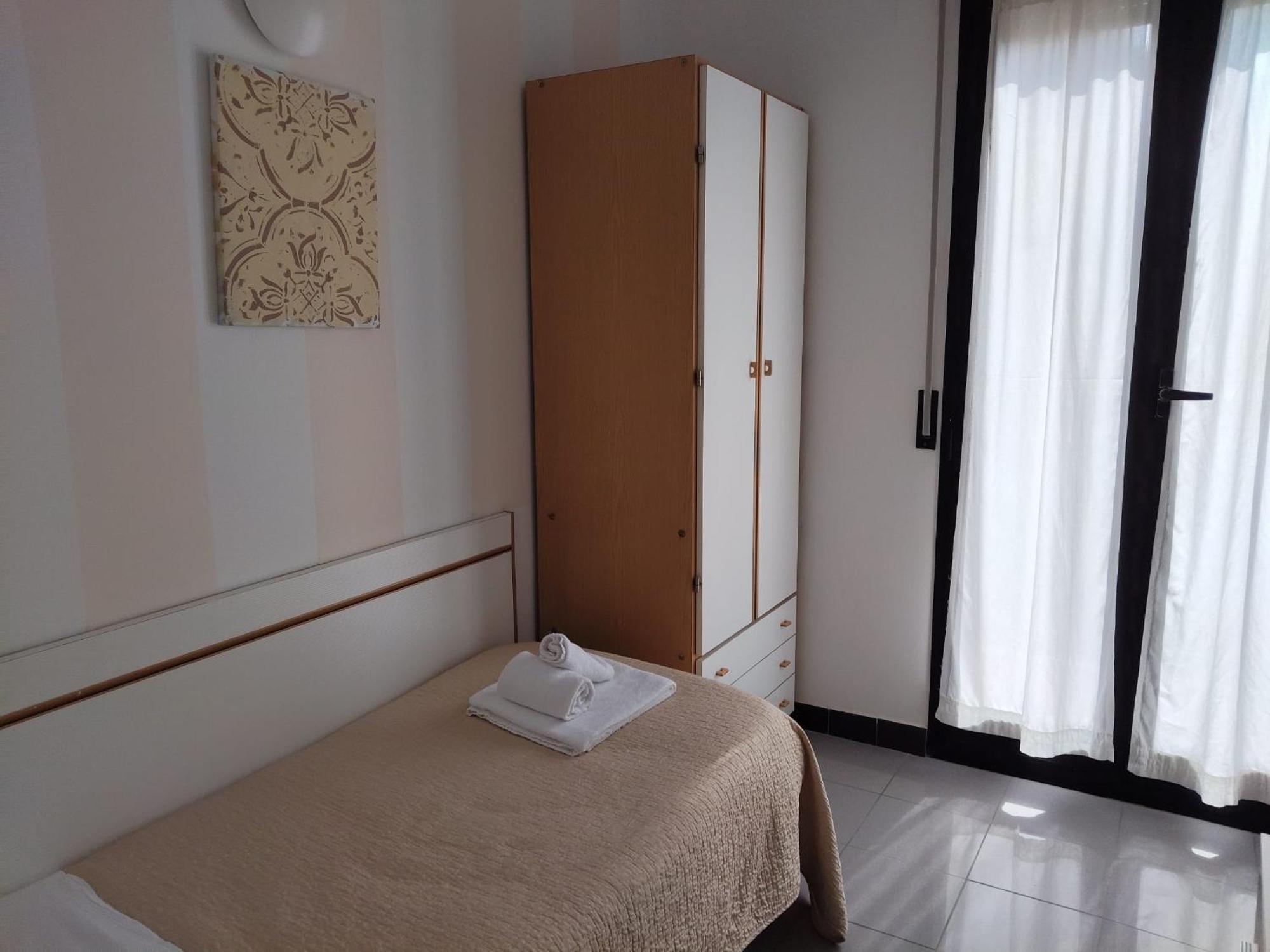 Hotel Garisenda B&B - In Centro A Riccione - Zewnętrze zdjęcie